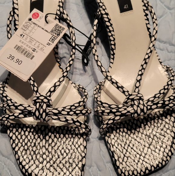 Zara Shoes - Zara sandals